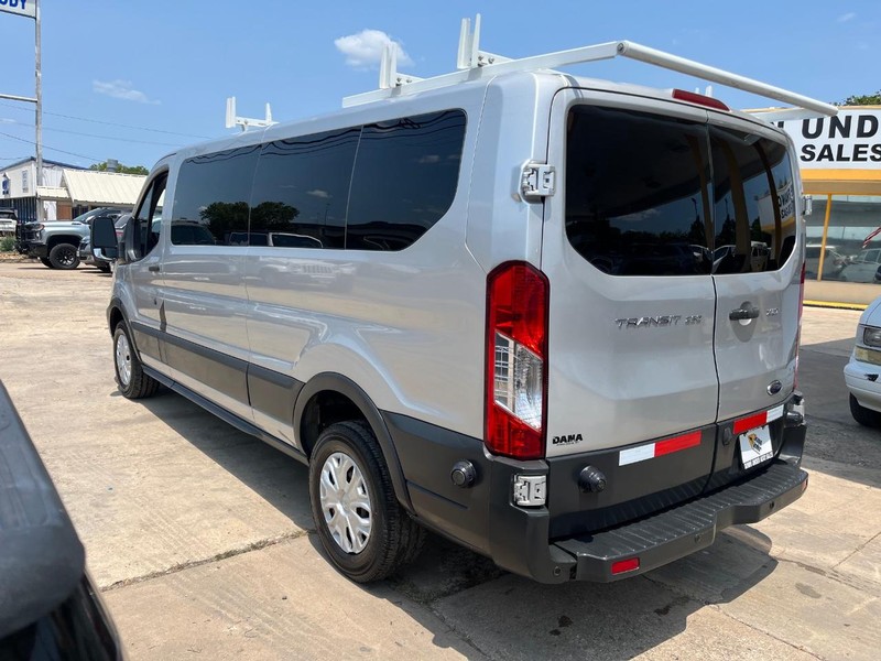 Ford Transit Wagon Vehicle Image 04