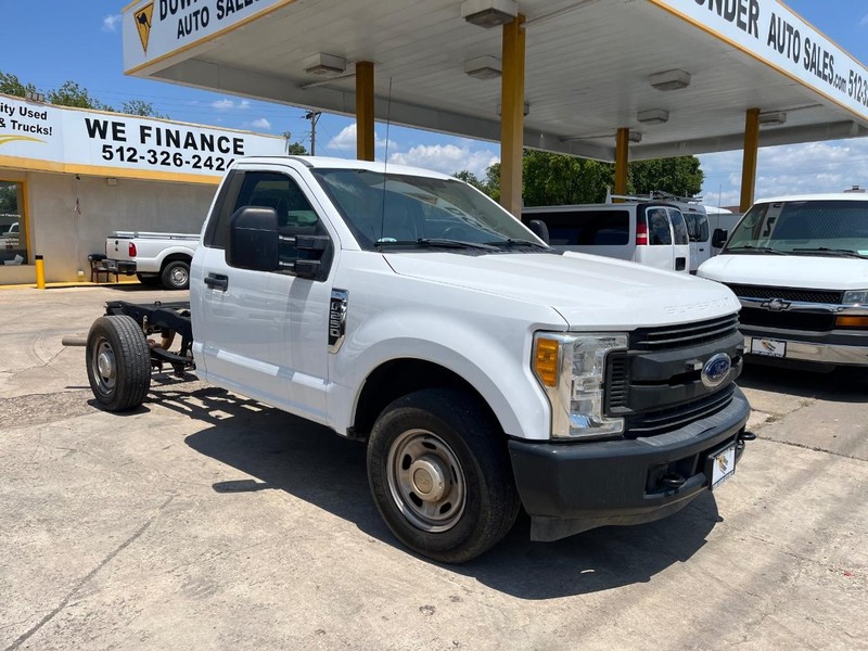 Ford Super Duty F-250 SRW Vehicle Image 03