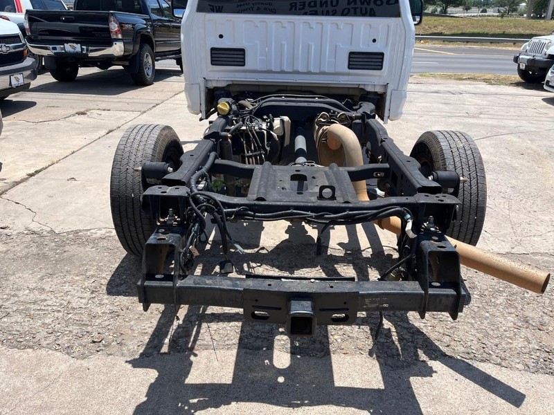 Ford Super Duty F-250 SRW Vehicle Image 04