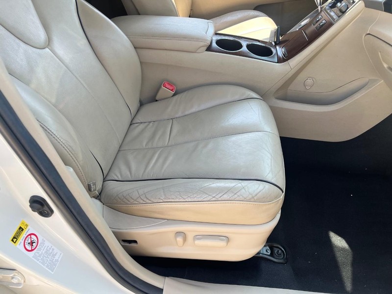 Toyota Venza Vehicle Image 08