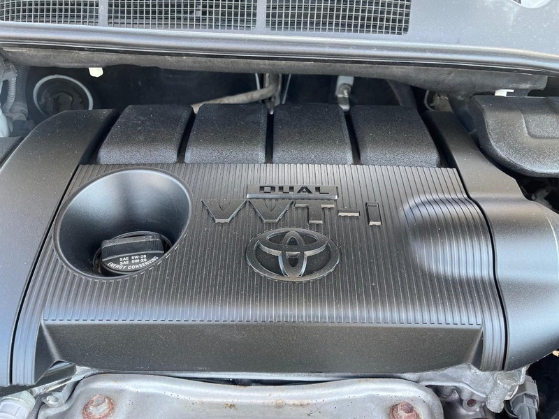 Toyota Venza Vehicle Image 14