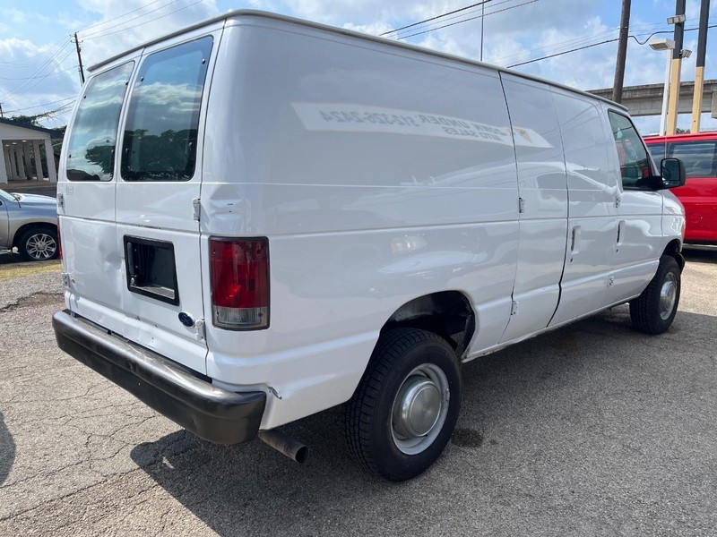 Ford Econoline Cargo Van Vehicle Image 06