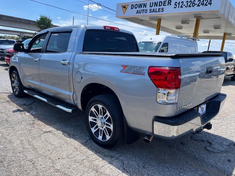 Toyota Tundra 2WD Truck Vehicle Image 04
