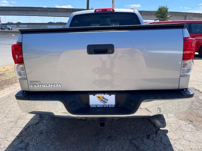 Toyota Tundra 2WD Truck Vehicle Image 05