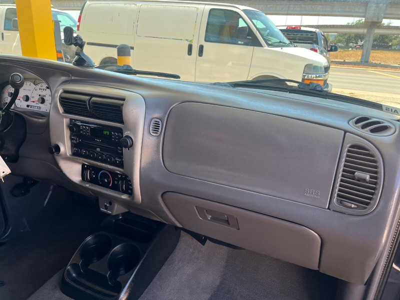 Ford Ranger Vehicle Image 08