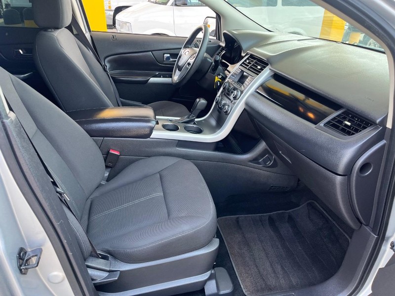 Ford Edge Vehicle Image 08