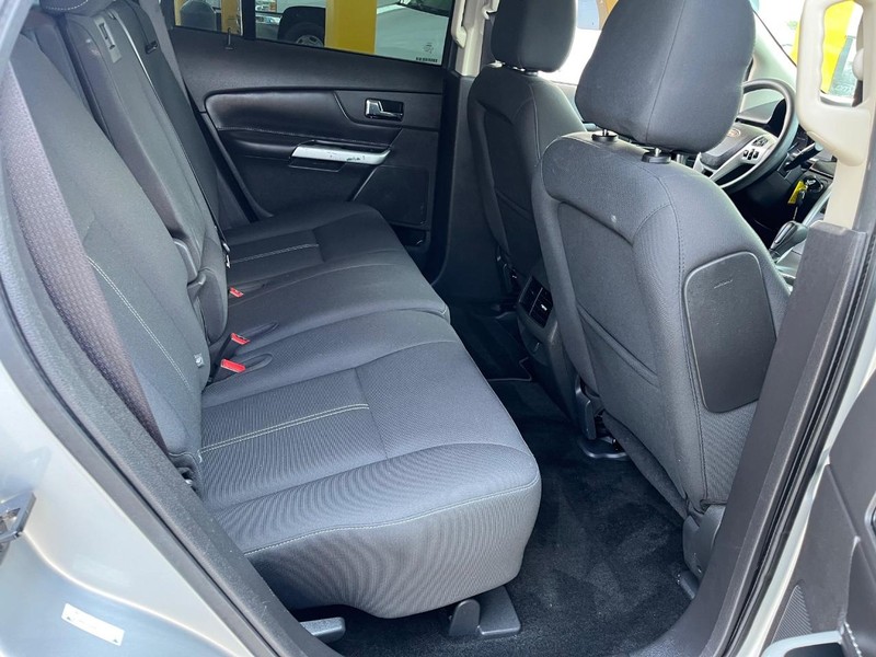 Ford Edge Vehicle Image 10