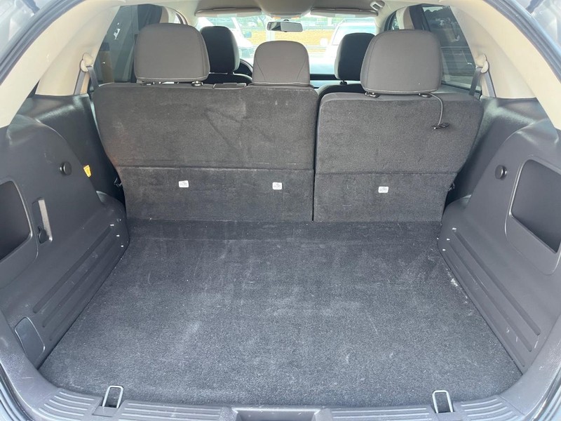 Ford Edge Vehicle Image 11