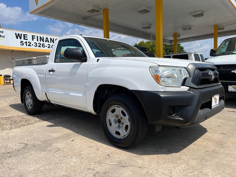 Toyota Tacoma Vehicle Image 03
