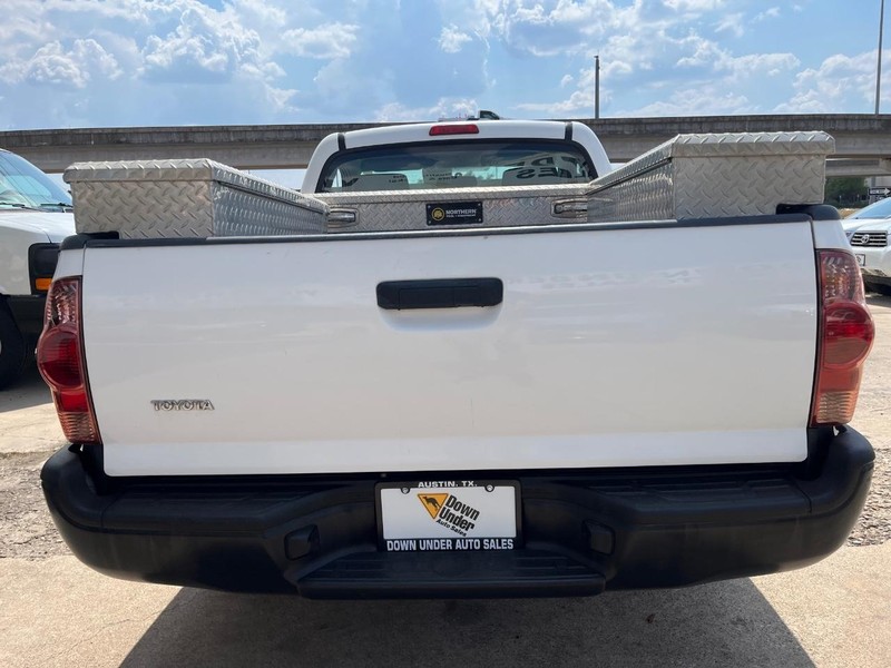Toyota Tacoma Vehicle Image 05