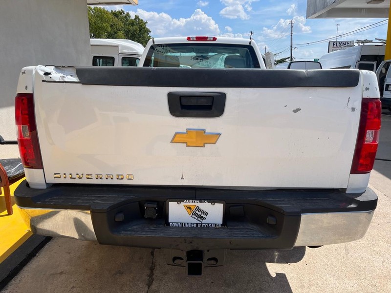 Chevrolet Silverado 2500HD Vehicle Image 05