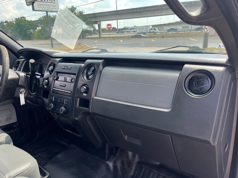 Ford F-150 Vehicle Image 10