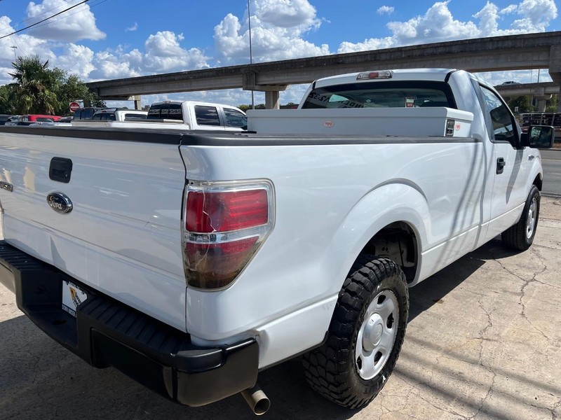 2009 Ford F-150 XL photo 4