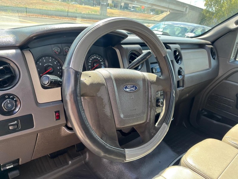 2009 Ford F-150 XL photo 6