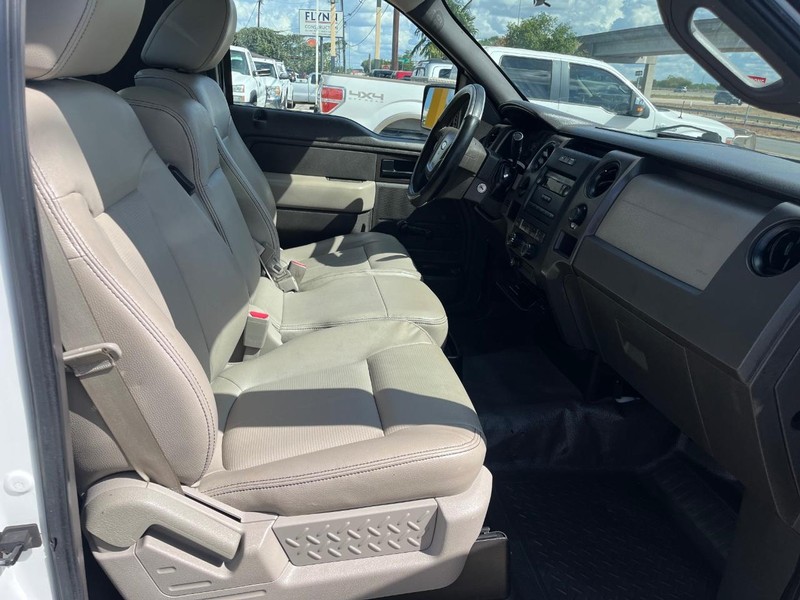 2009 Ford F-150 XL photo 8