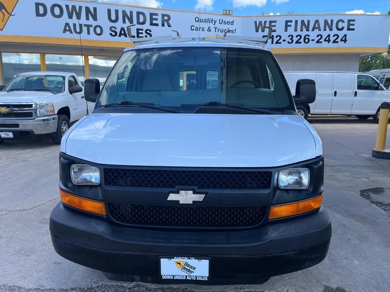 2010 Chevrolet Express Cargo Van photo 2