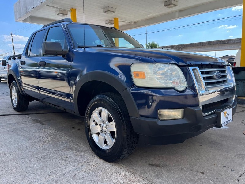 Ford Explorer Sport Trac Vehicle Image 03