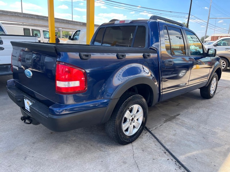 Ford Explorer Sport Trac Vehicle Image 04
