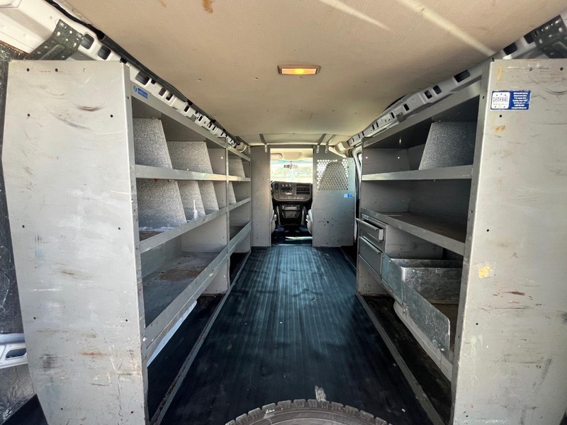 Chevrolet Express Cargo Van Vehicle Image 14