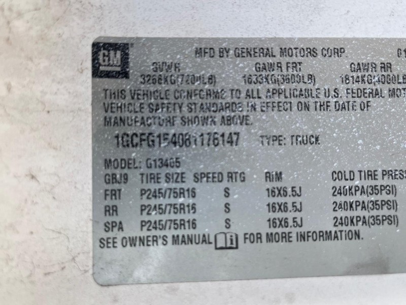 Chevrolet Express Cargo Van Vehicle Image 18