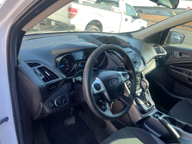 Ford Escape Vehicle Image 08