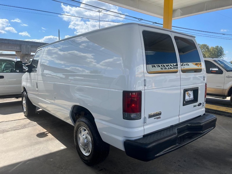 Ford Econoline Cargo Van Vehicle Image 06