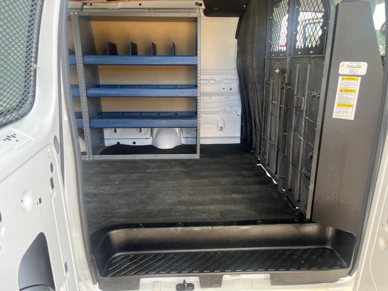 Ford Econoline Cargo Van Vehicle Image 10