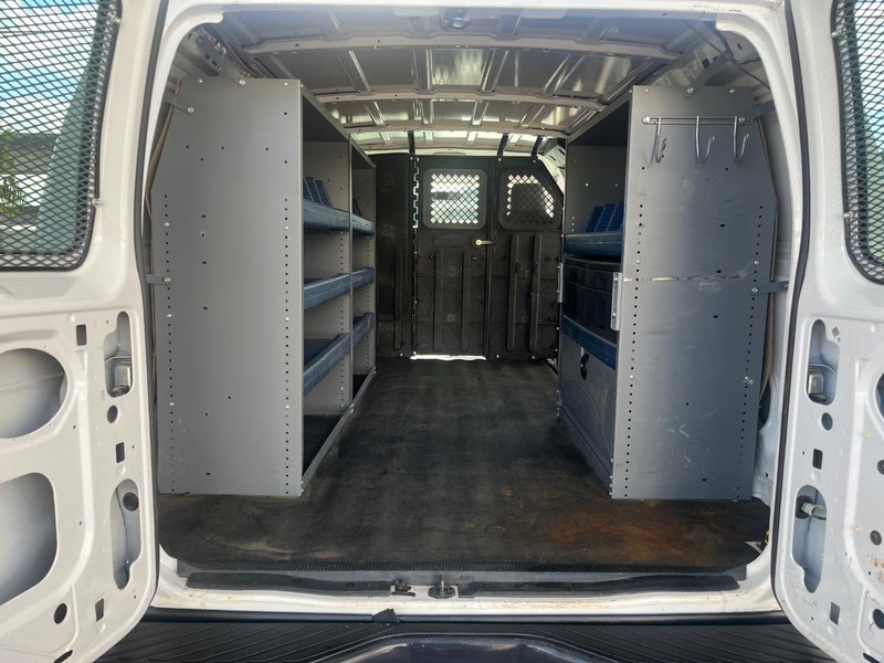 Ford Econoline Cargo Van Vehicle Image 13
