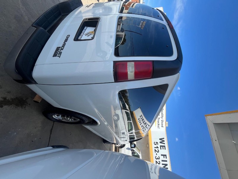 Chevrolet Express Passenger Vehicle Image 06