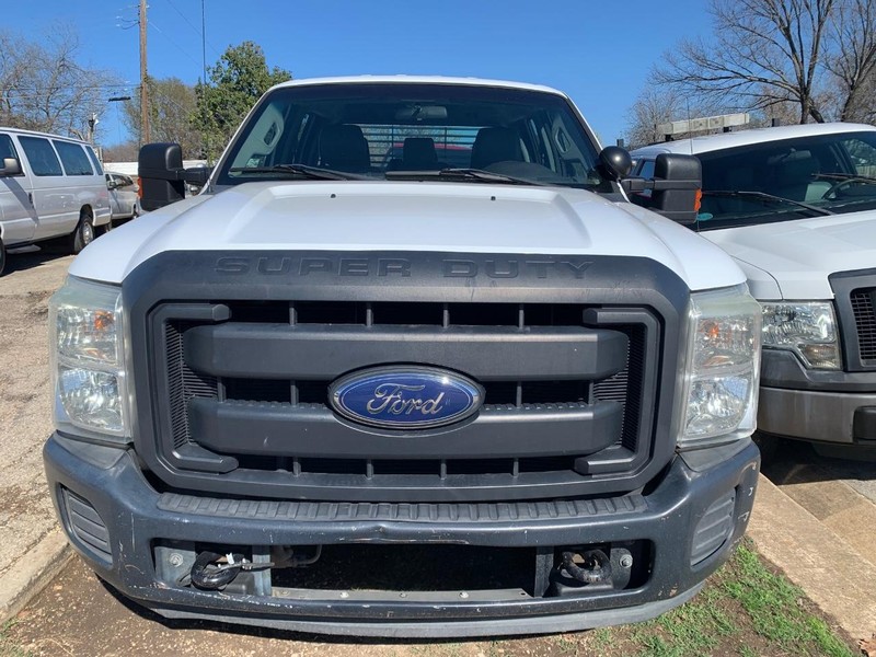 Ford Super Duty F-250 SRW Vehicle Image 02