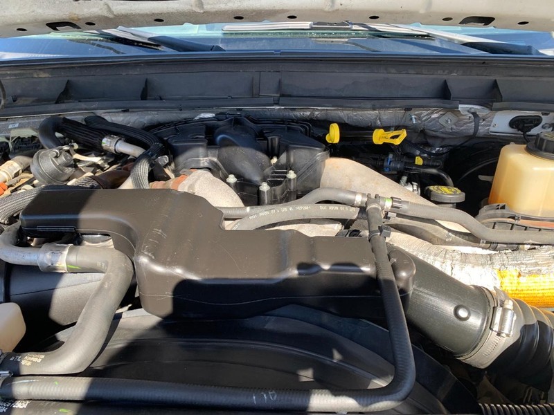 Ford Super Duty F-250 SRW Vehicle Image 12