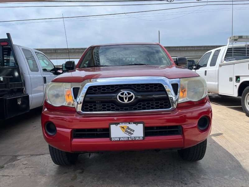 Toyota Tacoma Vehicle Image 02