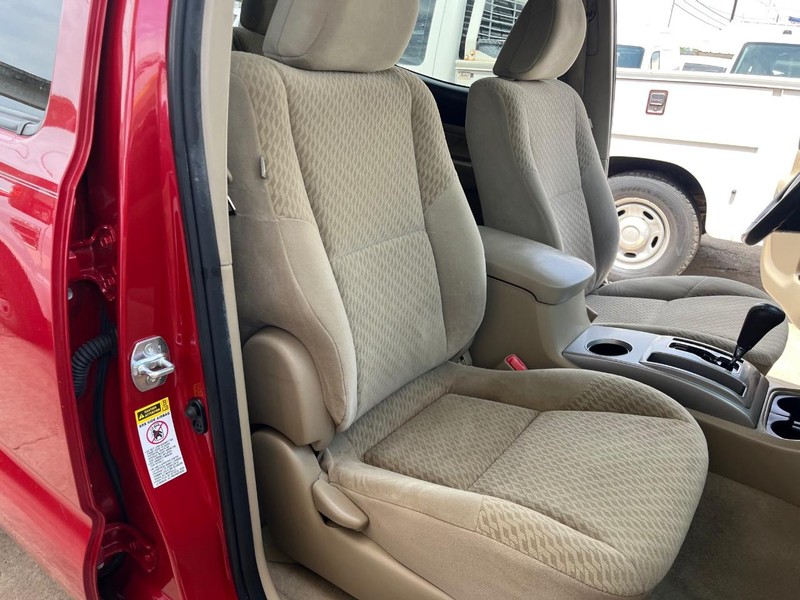 Toyota Tacoma Vehicle Image 10