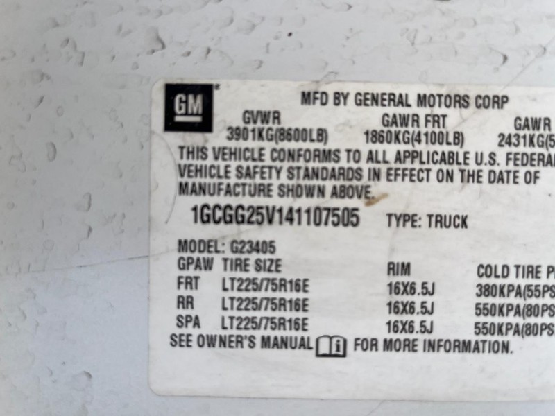 Chevrolet Express Cargo Van Vehicle Image 12