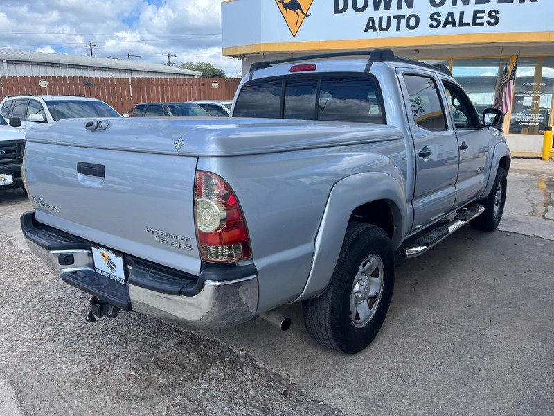 Toyota Tacoma Vehicle Image 04