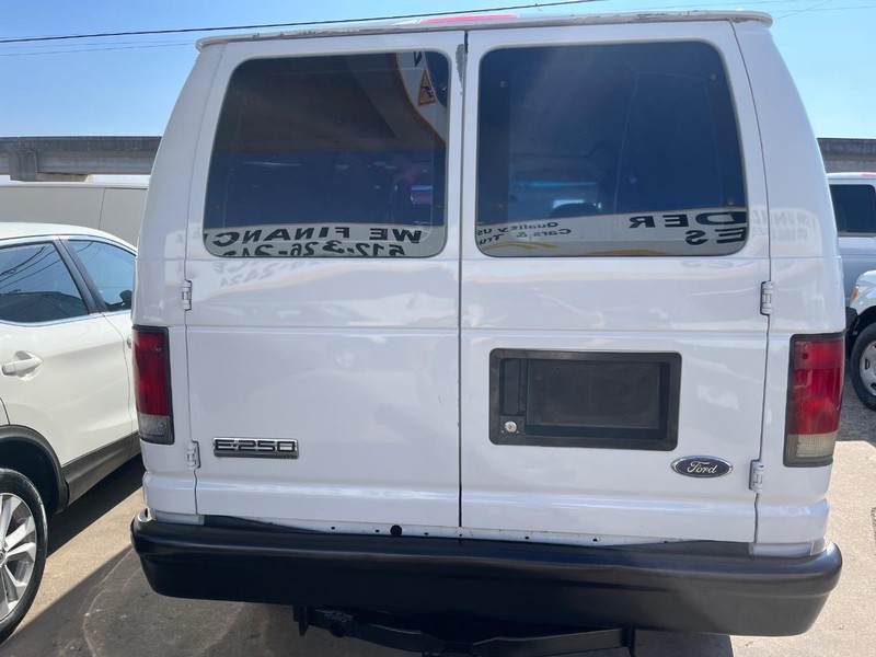 Ford Econoline Cargo Van Vehicle Image 05