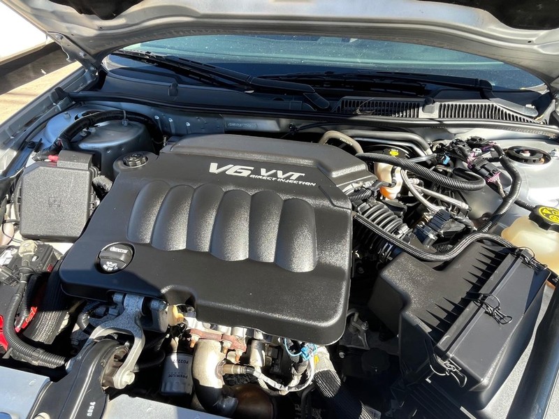 Chevrolet Impala Limited Vehicle Full-screen Gallery Image 12