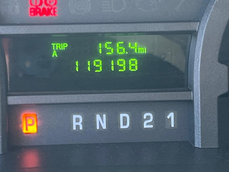 Ford Econoline Wagon Vehicle Image 16