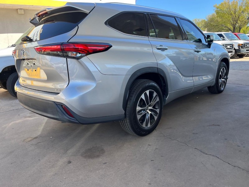 Toyota Highlander Vehicle Image 04