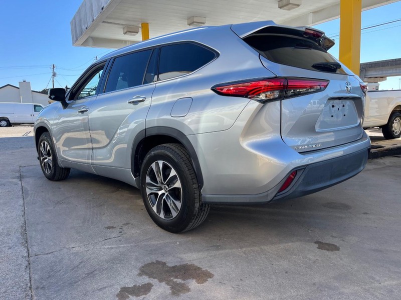 Toyota Highlander Vehicle Image 06