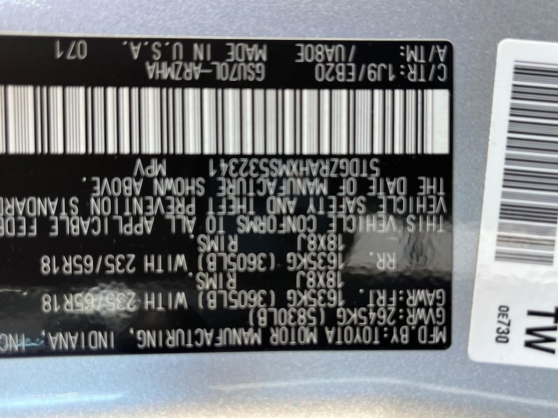 Toyota Highlander Vehicle Image 15