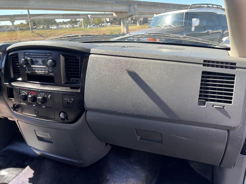 Dodge Ram 1500 Vehicle Image 10