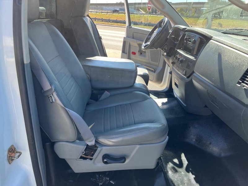 Dodge Ram 1500 Vehicle Image 11