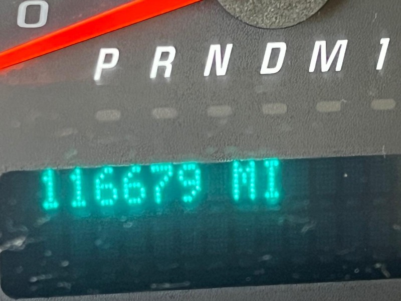 Chevrolet Express Passenger Vehicle Full-screen Gallery Image 14