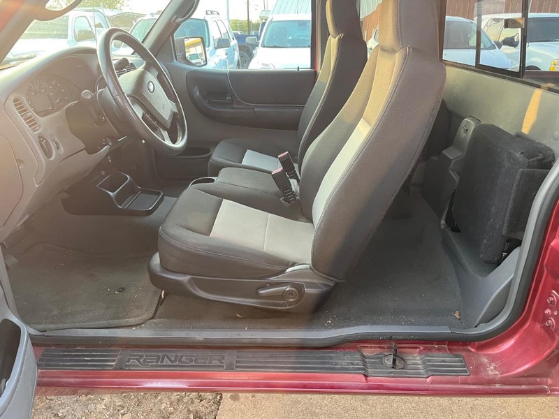 Ford Ranger Vehicle Full-screen Gallery Image 09