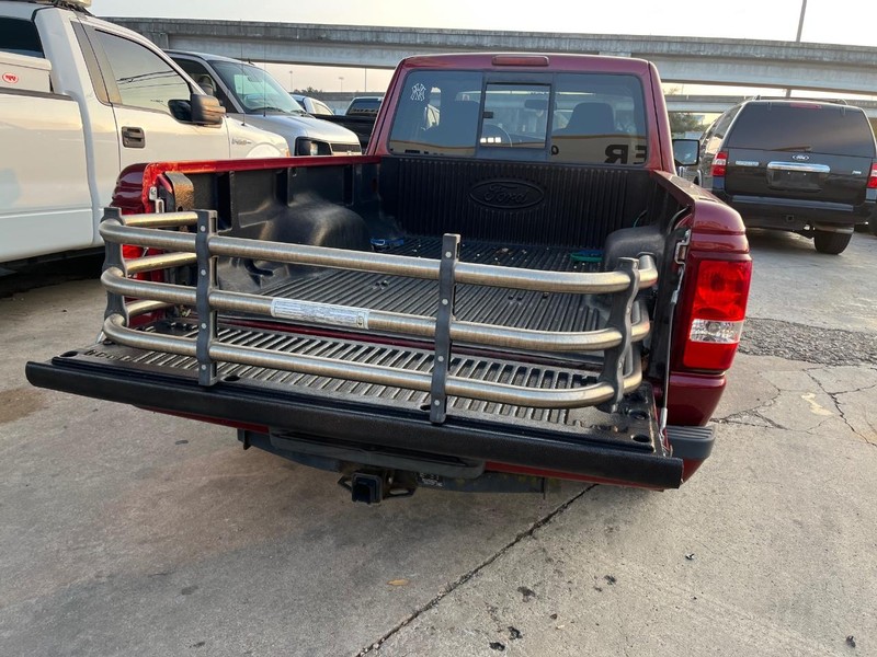 Ford Ranger Vehicle Full-screen Gallery Image 10