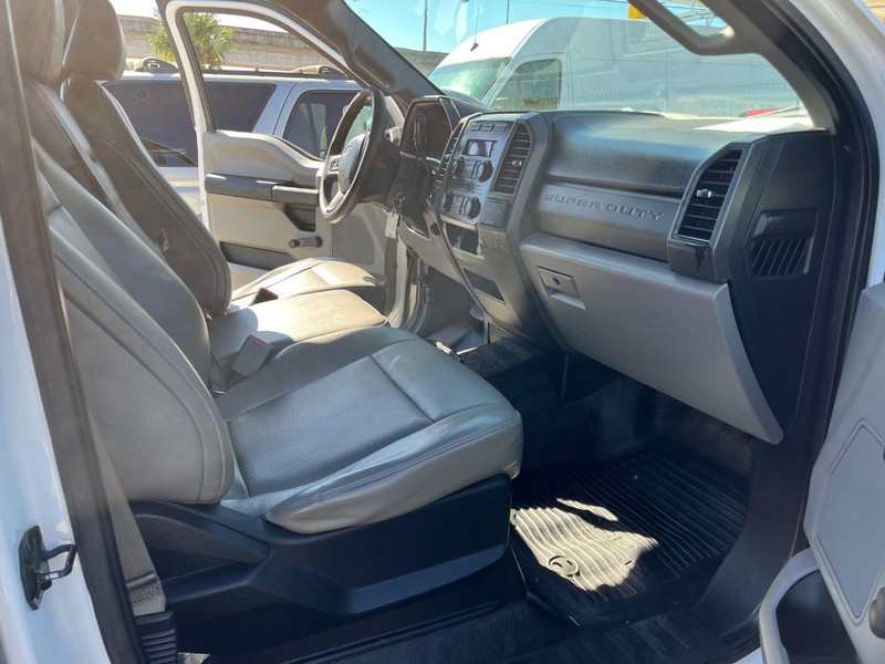 2017 Ford F-250 XL photo 4