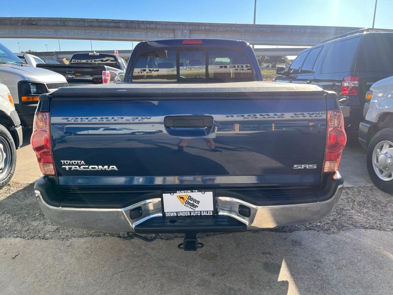 Toyota Tacoma Vehicle Image 05