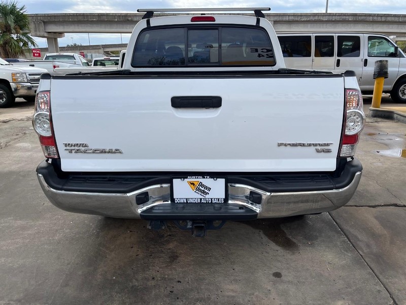Toyota Tacoma Vehicle Image 05