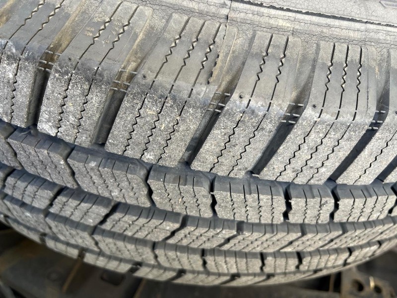 Toyota Tacoma Vehicle Image 12